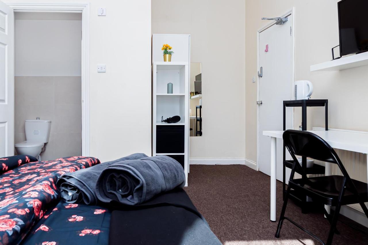 Shirley House 1, Guest House, Self Catering, Self Check In With Smart Locks, Use Of Fully Equipped Kitchen, Walking Distance To Southampton Central, Excellent Transport Links, Ideal For Longer Stays Kültér fotó