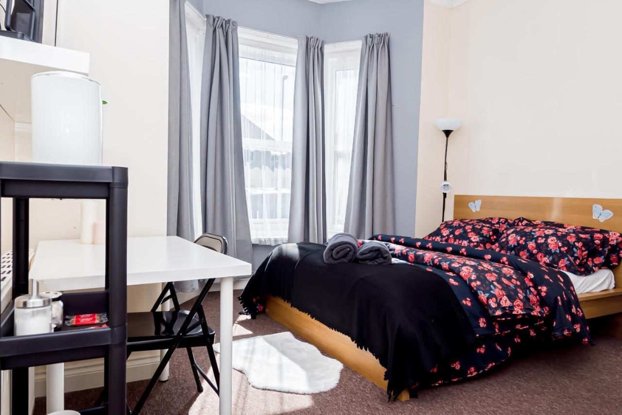 Shirley House 1, Guest House, Self Catering, Self Check In With Smart Locks, Use Of Fully Equipped Kitchen, Walking Distance To Southampton Central, Excellent Transport Links, Ideal For Longer Stays Kültér fotó