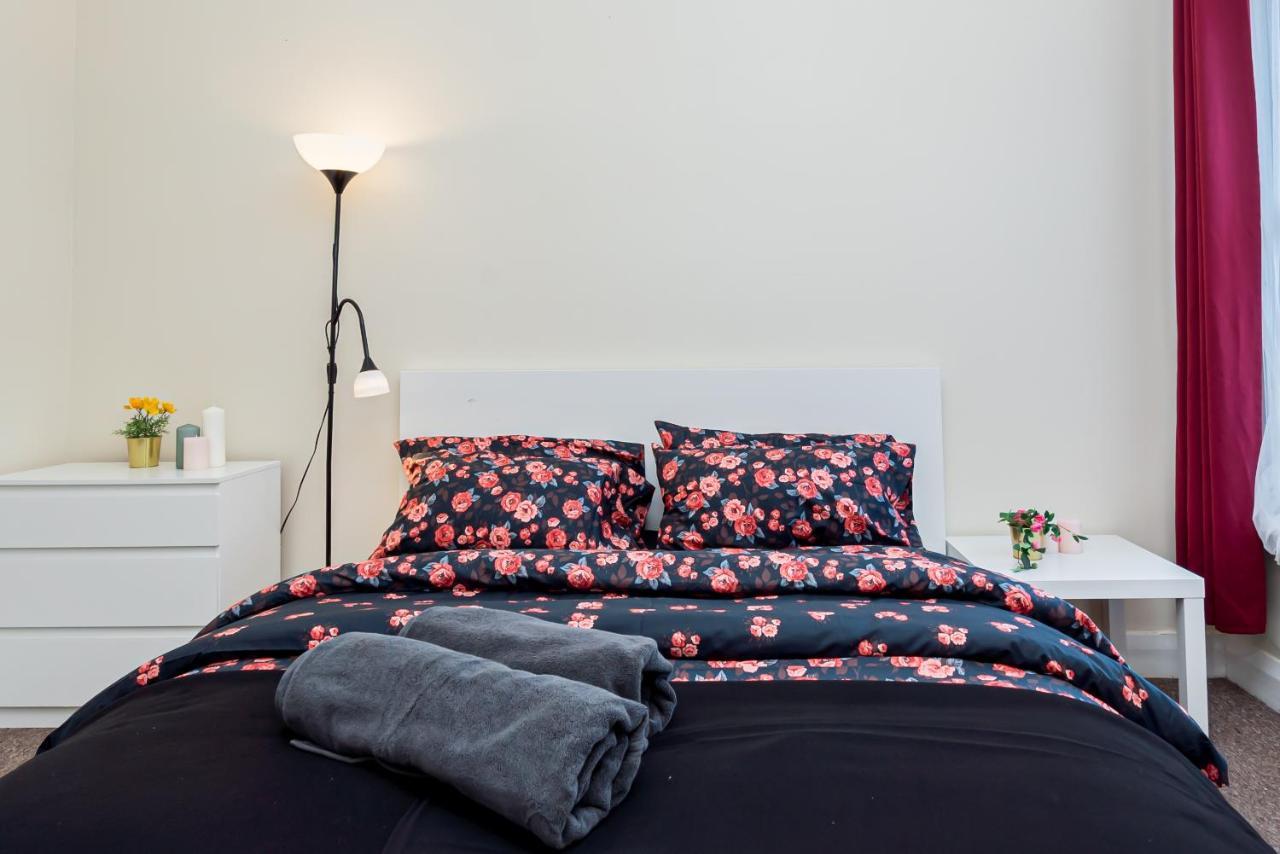 Shirley House 1, Guest House, Self Catering, Self Check In With Smart Locks, Use Of Fully Equipped Kitchen, Walking Distance To Southampton Central, Excellent Transport Links, Ideal For Longer Stays Kültér fotó