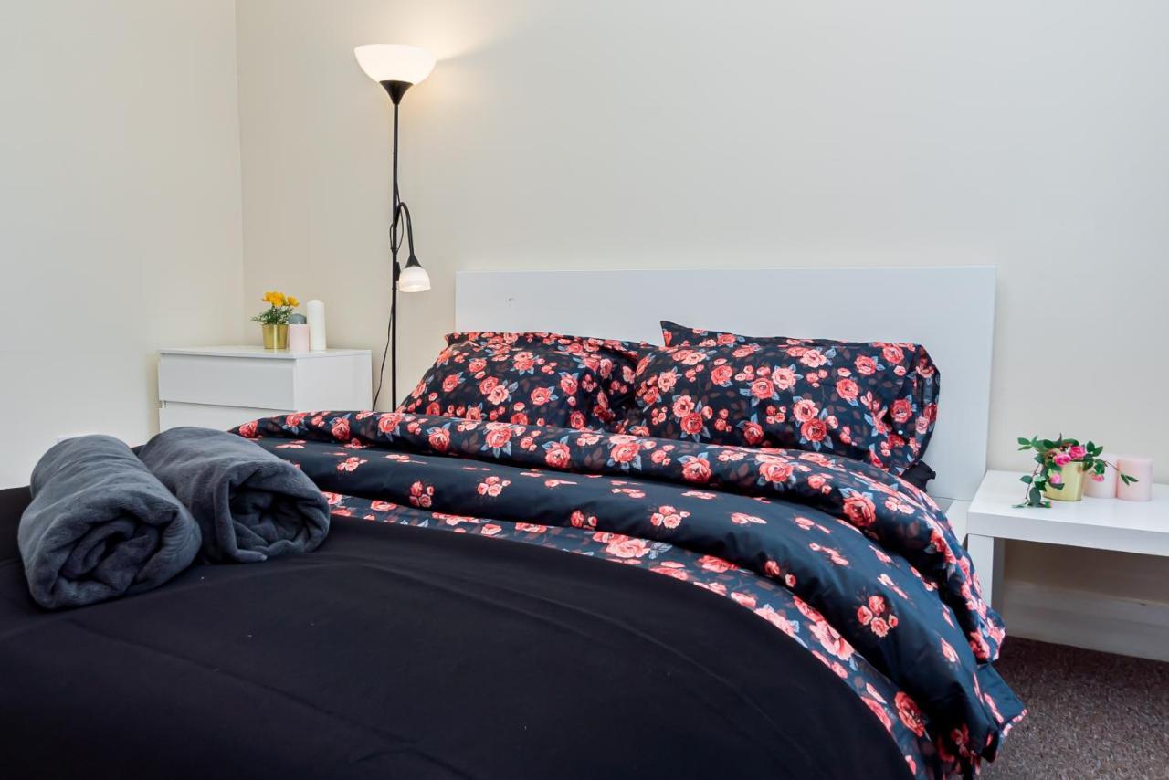 Shirley House 1, Guest House, Self Catering, Self Check In With Smart Locks, Use Of Fully Equipped Kitchen, Walking Distance To Southampton Central, Excellent Transport Links, Ideal For Longer Stays Kültér fotó