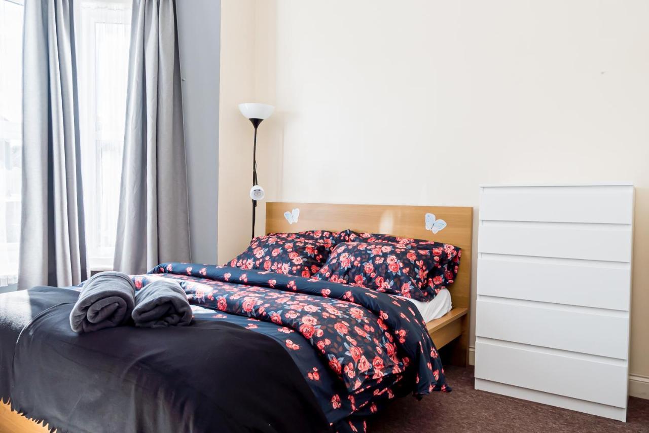 Shirley House 1, Guest House, Self Catering, Self Check In With Smart Locks, Use Of Fully Equipped Kitchen, Walking Distance To Southampton Central, Excellent Transport Links, Ideal For Longer Stays Kültér fotó