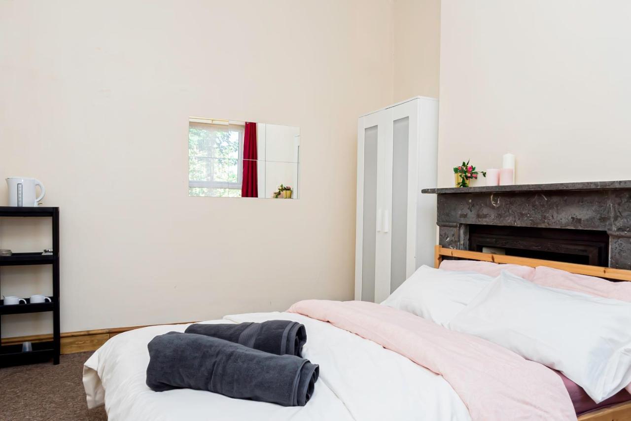Shirley House 1, Guest House, Self Catering, Self Check In With Smart Locks, Use Of Fully Equipped Kitchen, Walking Distance To Southampton Central, Excellent Transport Links, Ideal For Longer Stays Kültér fotó
