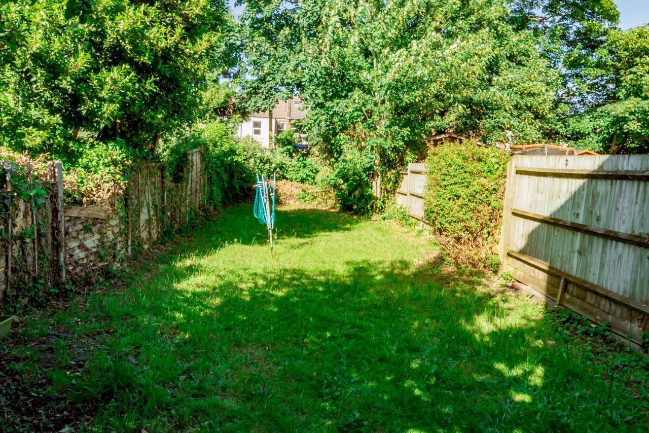 Shirley House 1, Guest House, Self Catering, Self Check In With Smart Locks, Use Of Fully Equipped Kitchen, Walking Distance To Southampton Central, Excellent Transport Links, Ideal For Longer Stays Kültér fotó