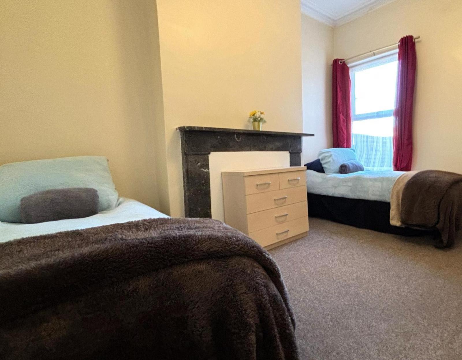 Shirley House 1, Guest House, Self Catering, Self Check In With Smart Locks, Use Of Fully Equipped Kitchen, Walking Distance To Southampton Central, Excellent Transport Links, Ideal For Longer Stays Kültér fotó